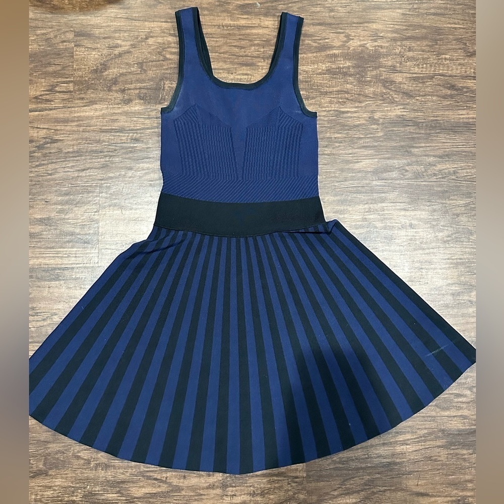Guess Women’s Blue Dress Size Small